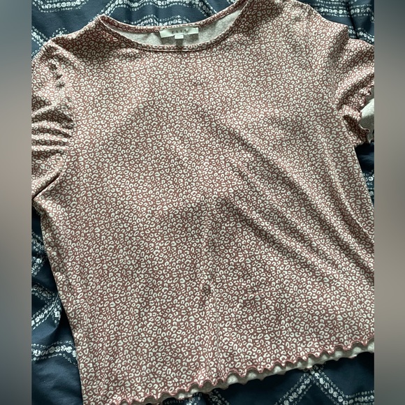 Pink and white tee - Picture 1 of 3